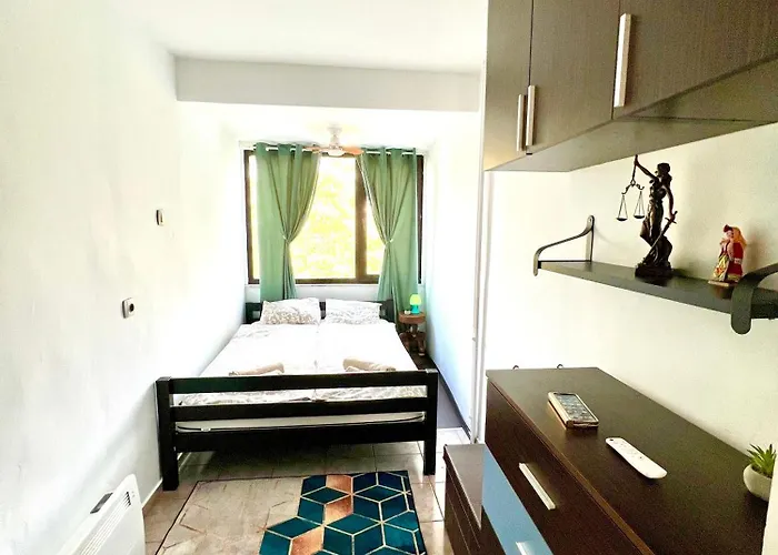 Aparthotel The 2br - Free Parking 4*