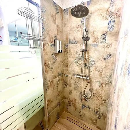 The 2br - Free Parking Apartmanhotel 4*